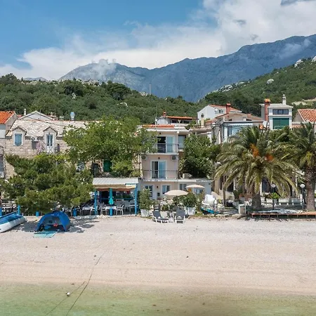 Kate Bratus, Makarska